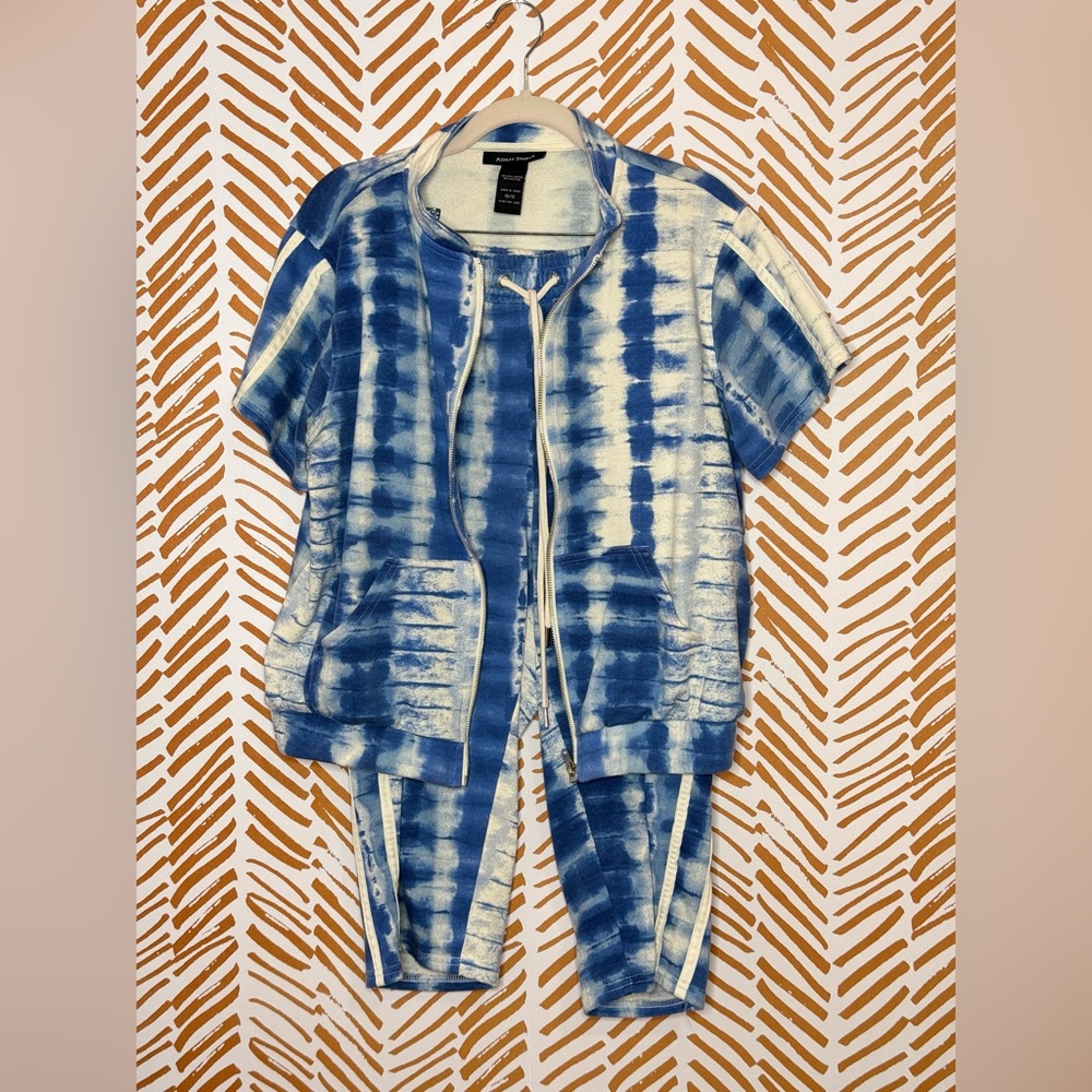Ashley Stewart Blue and White Tie-Dye Set